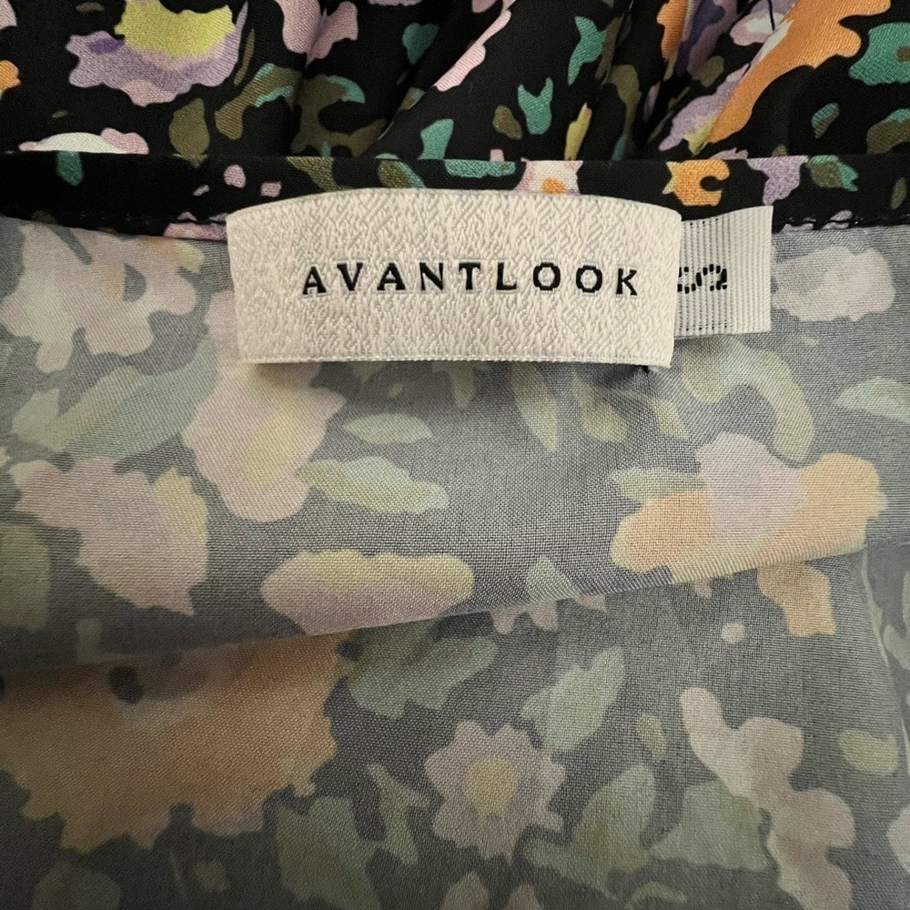 AVANTLOOK Floral Puff-Sleeve Dress - Picture 8 of 10